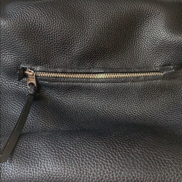 Coach - Black Leather Shoulder Purse with Scarf - Picture 4 of 15